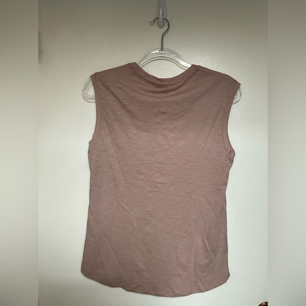 ✨BAREFOOT DREAMS MALIBU WOMEN'S SLEEVELESS SLUB TEE Size small - Picture 6 of 7